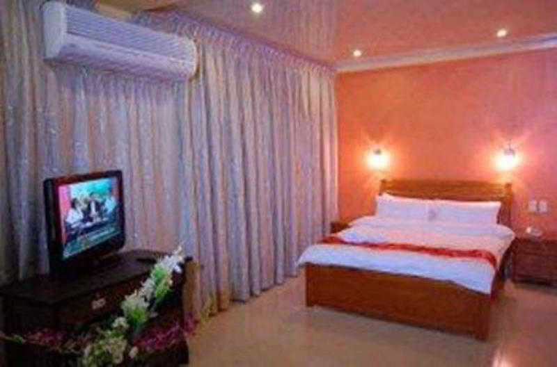 A&A Plaza Hotel Puerto Princesa Dış mekan fotoğraf